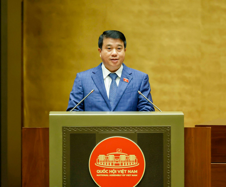 Chủ tịch Hội đồng Dân tộc của Quốc hội Y Thanh Hà Niê Kđăm trình bày Báo cáo thẩm tra dự thảo Nghị quyết về một số cơ chế, chính sách đặc thù thực hiện các chương trình mục tiêu quốc gia. (Ảnh: DUY LINH) Chủ tịch Hội đồng Dân tộc của Quốc hội Y Thanh Hà Niê Kđăm trình bày Báo cáo thẩm tra dự thảo Nghị quyết về một số cơ chế, chính sách đặc thù thực hiện các chương trình mục tiêu quốc gia. (Ảnh: DUY LINH)