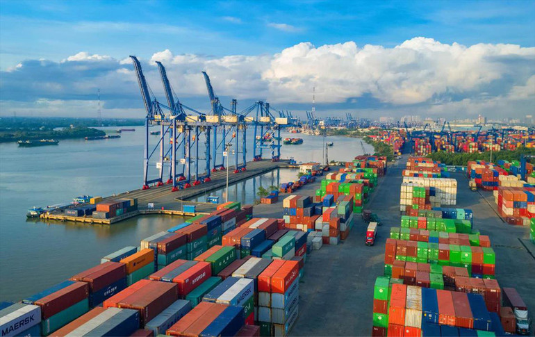 Cảng Cát Lái hiện là cảng container quốc tế lớn và hiện đại nhất Việt Nam. (Ảnh: TTXVN)