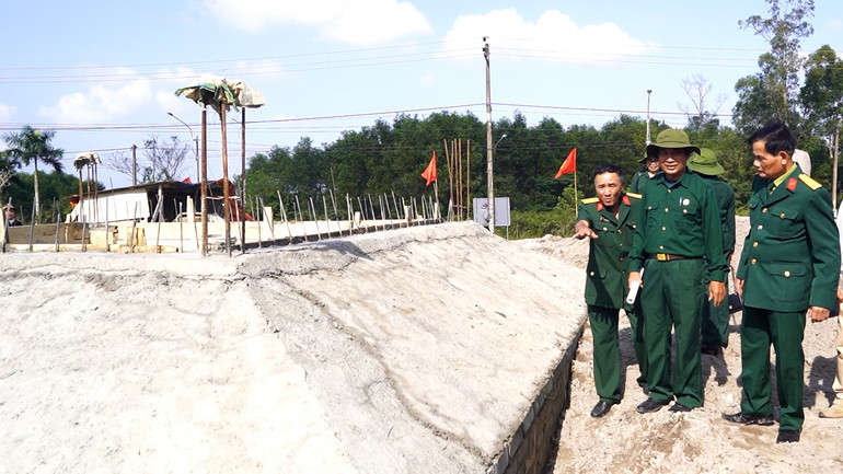 Ban liên lạc cựu chiến binh K10 kiểm tra tiến độ thi công công trình vào tháng 1/2025. Ban liên lạc cựu chiến binh K10 kiểm tra tiến độ thi công công trình vào tháng 1/2025.