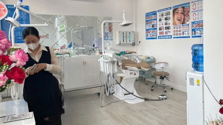 Cơ sở Nha khoa Tâm Đức tại TP Huế không có giấy phép khám chữa bệnh nhưng vẫn hoạt động nên bị xử phạt, đình chỉ hoạt động. (ảnh: Sở Y tế thành phố Huế).