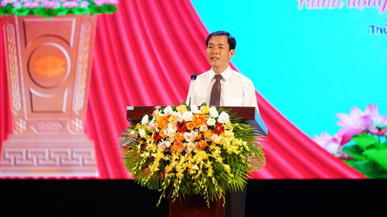 Chủ tịch Ủy ban nhân dân tỉnh Thừa Thiên Huế Nguyễn Văn Phương cho biết, tỉnh đã tổ chức nhiều chương trình với tinh thần hành động thiết thực dành cho trẻ em.