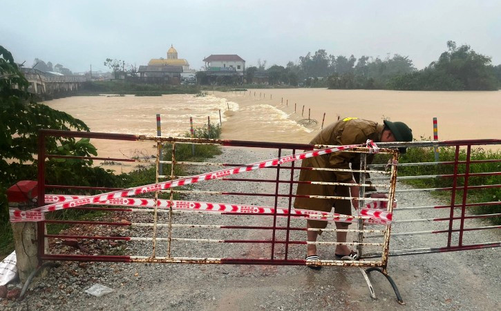 Hiện các hồ thủy lợi, thủy điện trên địa bàn tỉnh Thừa Thiên Huế đang vận hành đảm bảo an toàn, dự báo mưa lớn còn kéo dài từ nay đến 20/10.
