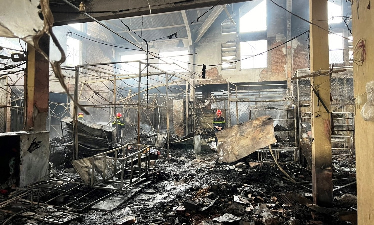 335 gian hàng và ki-ốt tại chợ bị cháy chủ yếu hàng áo quần, tạp hóa, đồ điện…