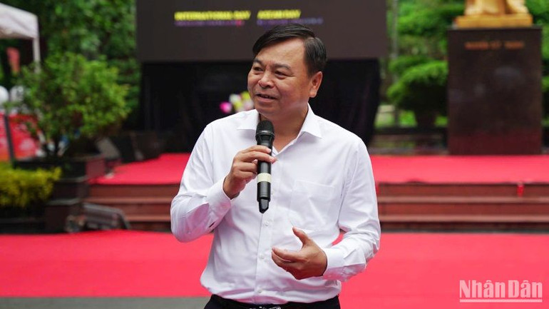 Thứ trưởng Nông nghiệp và Phát triển nông thôn Nguyễn Hoàng Hiệp phát biểu tại buổi lễ.