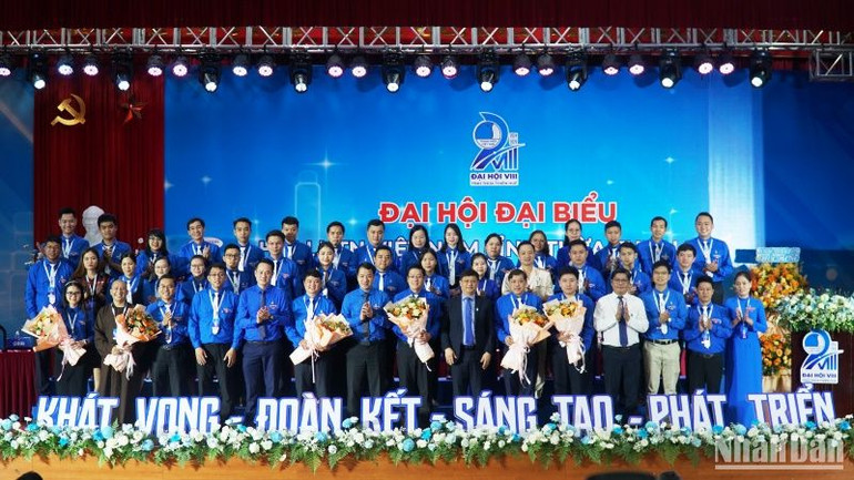 Ra mắt Ủy ban Hội Liên hiệp Thanh niên Việt Nam tỉnh khóa VIII, nhiệm kỳ 2024-2029, với 43 đại biểu.