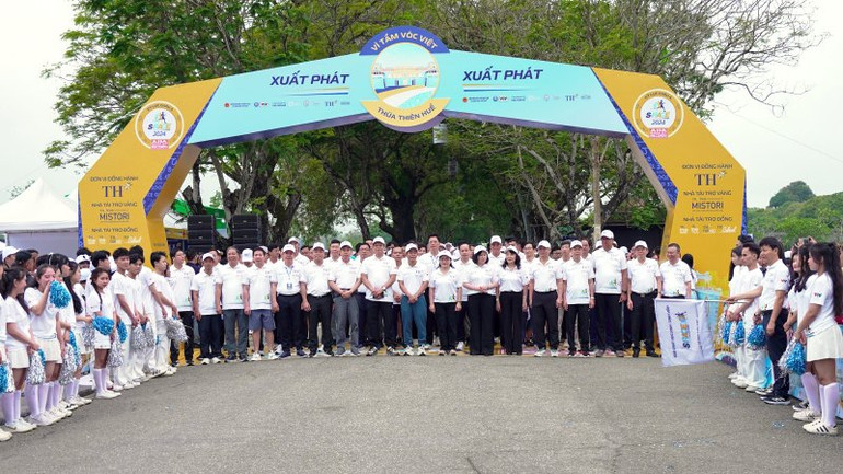 Giải chạy thu hút gần 15.000 vận động viên tham gia rèn luyện sức khỏe, đồng thời gây quỹ điều trị khuyết tật vận động hỗ trợ bệnh nhi nghèo.