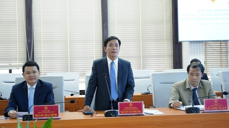 Chủ tịch Ủy ban nhân dân thành phố Nguyễn Văn Phương phát biểu tại lễ ký kết. (ảnh: NM) Chủ tịch Ủy ban nhân dân thành phố Nguyễn Văn Phương phát biểu tại lễ ký kết. (ảnh: NM)