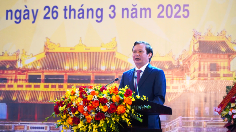 Bí thư Thành ủy Lê Trường Lưu nói: "Huế là biểu tượng của tình yêu nước, của chí khí oanh liệt hào hùng".