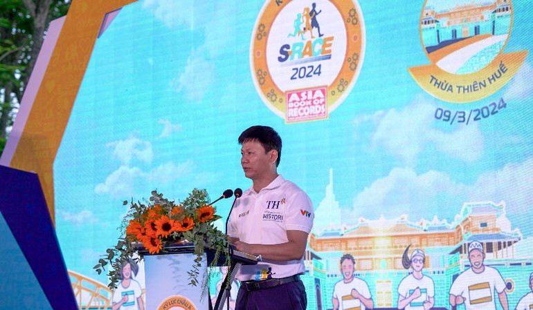 Vụ trưởng Vụ Giáo dục Thể chất - Bộ Giáo dục và Đào tạo Nguyễn Thanh Đề khai mạc S-Race 2024
