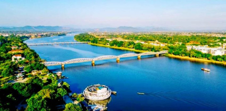 Ông Cho Han Deog đã tích cực xúc tiến và chỉ đạo công tác chuẩn bị cho Dự án Phát triển thành phố Huế văn hóa và du lịch thông minh.