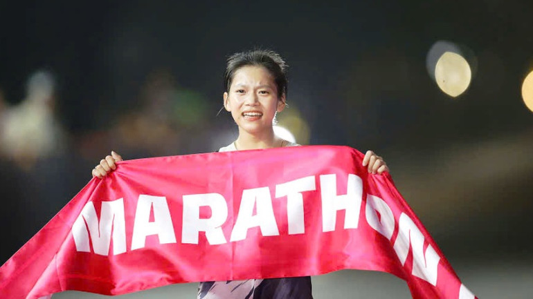 Sôi động Giải VnExpress Marathon Huế 2025 ảnh 27