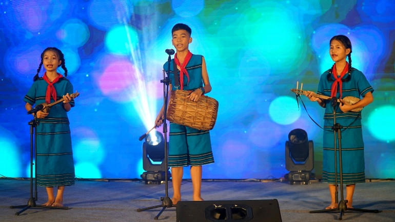 Ngày hội đã góp phần giáo dục, tăng cường khối đại đoàn kết dân tộc, giúp thiếu nhi đồng bào các dân tộc có cơ hội giao lưu, chung tay gìn giữ và phát huy những giá trị truyền thống.