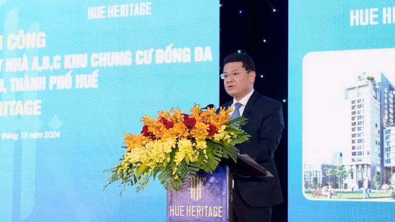 Phó Chủ tịch Ủy ban nhân dân tỉnh Thừa Thiên Huế Hoàng Hải Minh Phát biểu tại buổi lễ. Phó Chủ tịch Ủy ban nhân dân tỉnh Thừa Thiên Huế Hoàng Hải Minh Phát biểu tại buổi lễ.