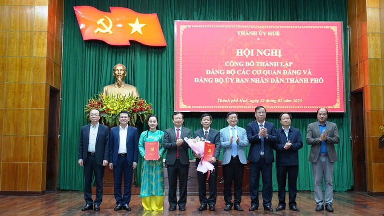 Công quyết định thành lập Đảng bộ cơ quan Ủy ban nhân dân thành phố Huế.