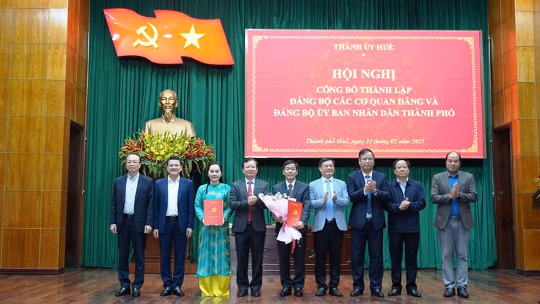 Công quyết định thành lập Đảng bộ cơ quan Ủy ban nhân dân thành phố Huế.