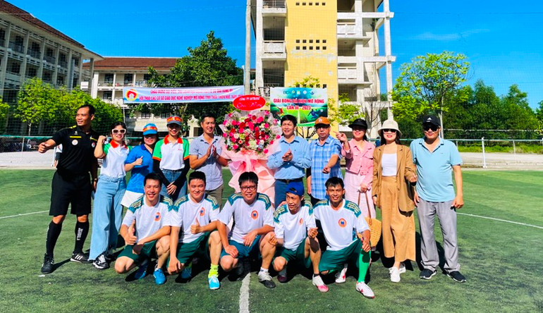 Hội thao thu hút hơn 300 vận động viên tại 17 đơn vị giáo dục nghề nghiệp trên địa bàn tham gia.