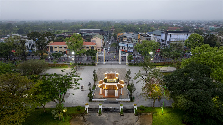 Sôi động Giải VnExpress Marathon Huế 2025 ảnh 8