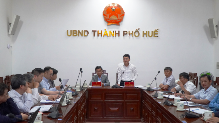 Phó Chủ tịch Ủy ban nhân dân thành phố Hoàng Hải Minh phát biểu tại buổi làm việc.