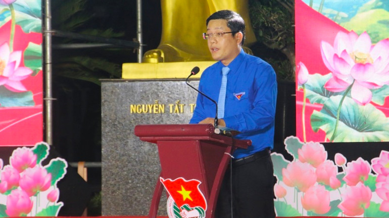 Bí thư Thành Đoàn, Chủ tịch Hội Liên hiệp Thanh niên Việt Nam thành phố Nguyễn Thanh Hoài phát biểu, chia sẻ tại chương trình. Bí thư Thành Đoàn, Chủ tịch Hội Liên hiệp Thanh niên Việt Nam thành phố Nguyễn Thanh Hoài phát biểu, chia sẻ tại chương trình.