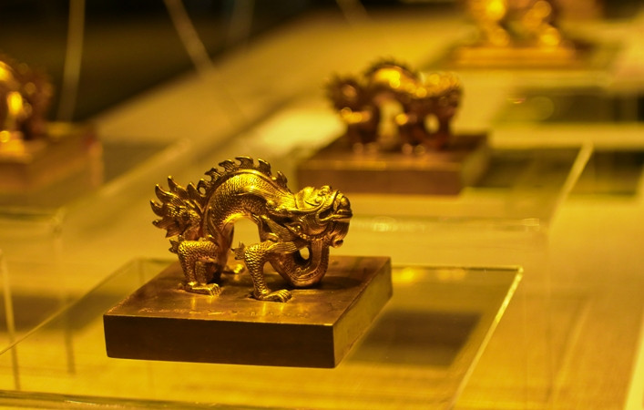 Ấn Khải Định Đại Nam Hoàng đế (bạc mạ vàng, kim sa)