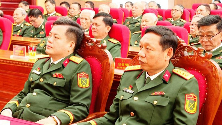 Lãnh đạo Bộ Chỉ huy Quân sự tỉnh và các đại biểu tham dự buổi gặp mặt. Lãnh đạo Bộ Chỉ huy Quân sự tỉnh và các đại biểu tham dự buổi gặp mặt.