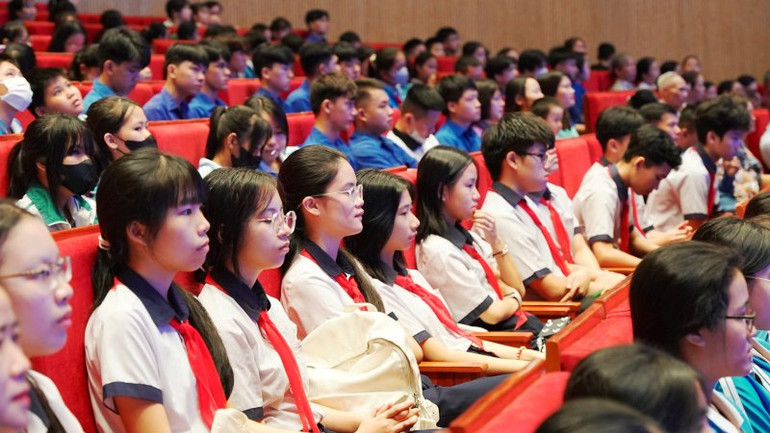 Trong số 25 triệu trẻ em trên cả nước, Thừa Thiên Huế có hơn 292.000 trẻ em, chiếm 26% dân số toàn tỉnh.