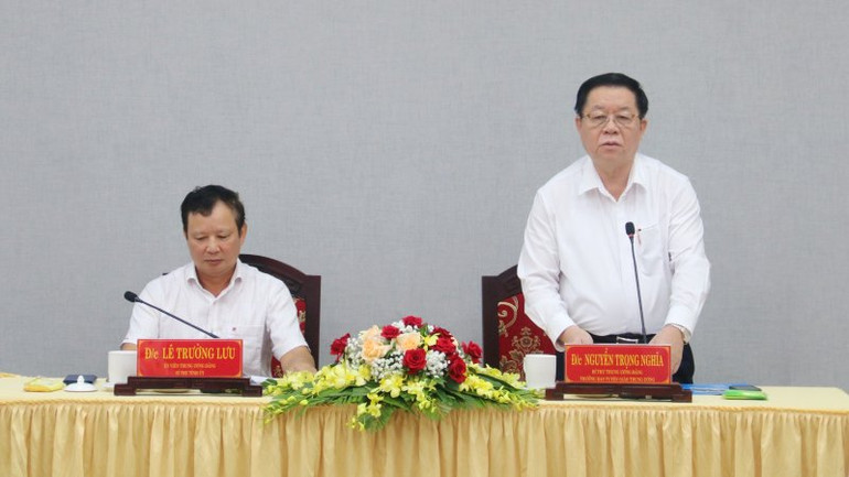 Trưởng Ban Tuyên giáo Trung ương Nguyễn Trọng Nghĩa phát biểu chỉ đạo tại buổi làm việc.