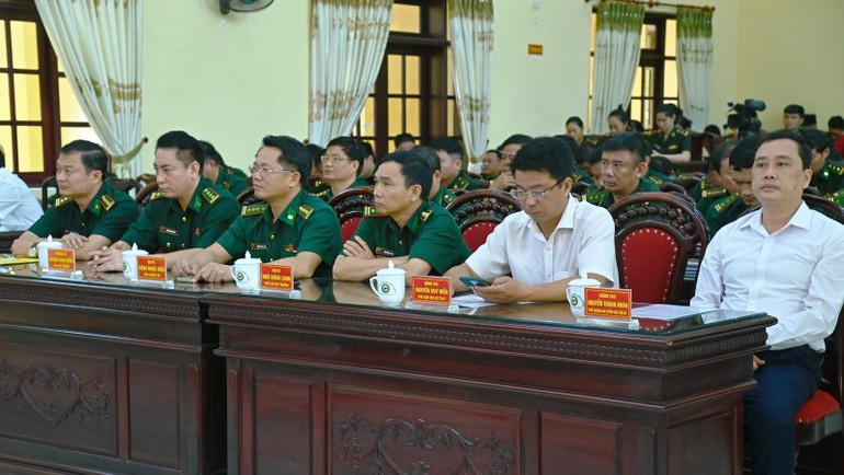 Lãnh đạo Bộ Chỉ huy Bộ đội Biên phòng tỉnh, Ban Tuyên giáo Tỉnh ủy cùng các sở, ban, ngành tại tỉnh Thừa Thiên Huế tham dự.