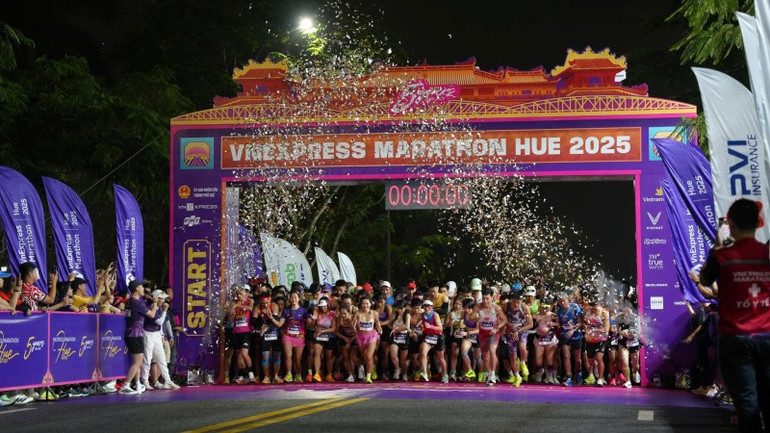 Cự ly 42km xuất phát sớm nhất, lúc 3 giờ sáng.