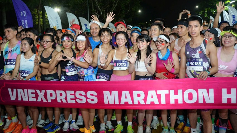 Sôi động Giải VnExpress Marathon Huế 2025 ảnh 5