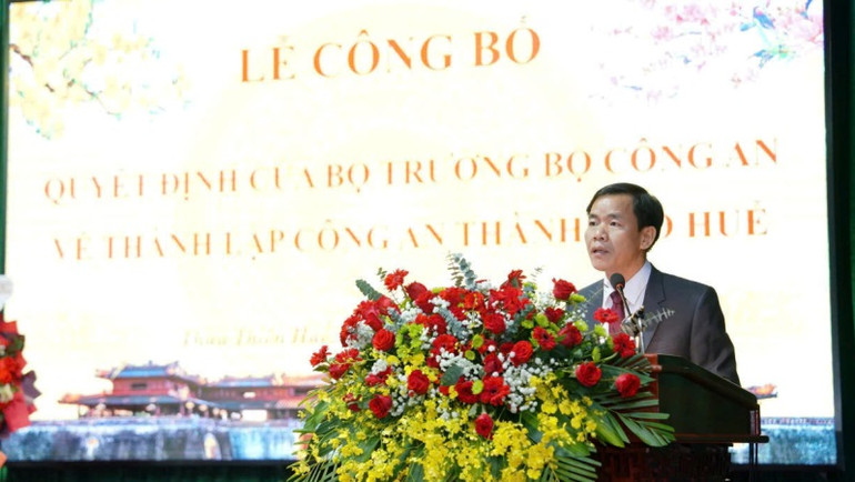 Đồng chí Nguyễn Văn Phương, Phó Bí thư Tỉnh ủy, Chủ tịch Ủy ban nhân dân tỉnh phát biểu tại buổi lễ.