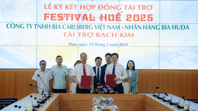 Công ty trách nhiệm hữu hạn Bia Carlsberg Việt Nam tài trợ cho Festival Huế 2025 với trị giá 9,5 tỷ đồng.