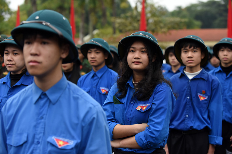 Các đại biểu tham dự buổi lễ.