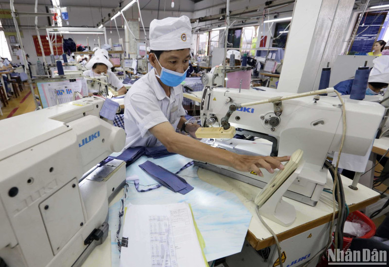 Ngành dệt may phấn đấu đạt mục tiêu xuất khẩu đạt 47-48 tỷ USD năm 2023.