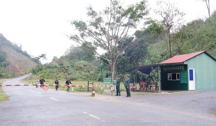 Cửa khẩu phụ Thông Thụ-Nậm Táy.