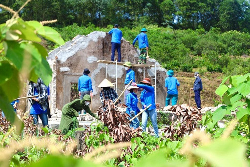 Tiến hành tháo dỡ nhà trong hành lang phải giải tỏa.