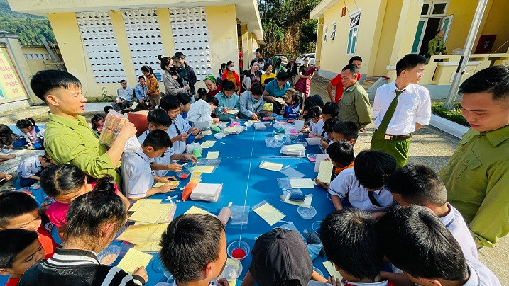 Tết ấm tình quân dân ở tuyến biên giới Nghệ An ảnh 2