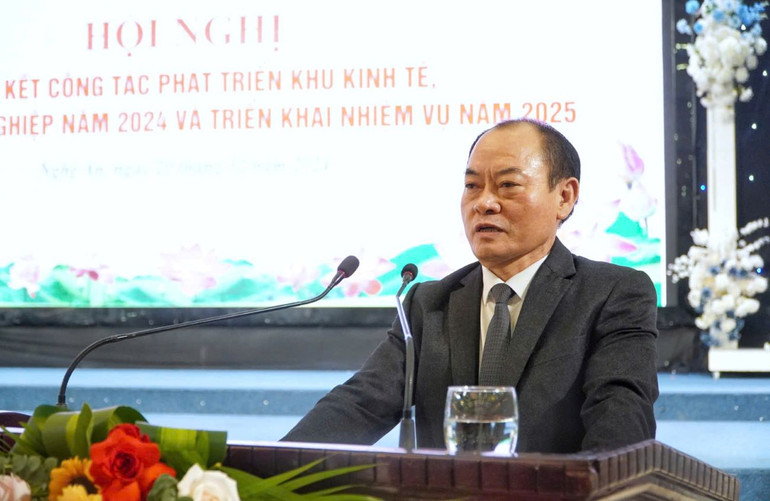 Trưởng Ban Khu kinh tế Đông Nam Lê Tiến Trị phát biểu tại Hội nghị.