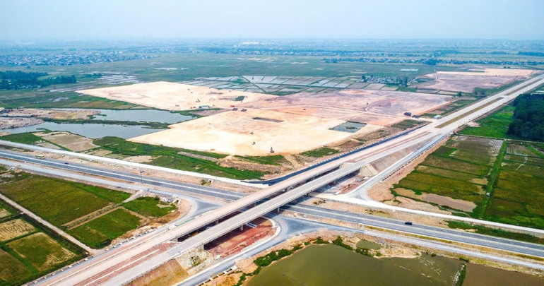 Nghệ An chuẩn bị tốt hơn yêu cầu “5 sẵn sàng” để thu hút đầu tư, nhất là nguồn vốn đầu tư nước ngoài FDI.