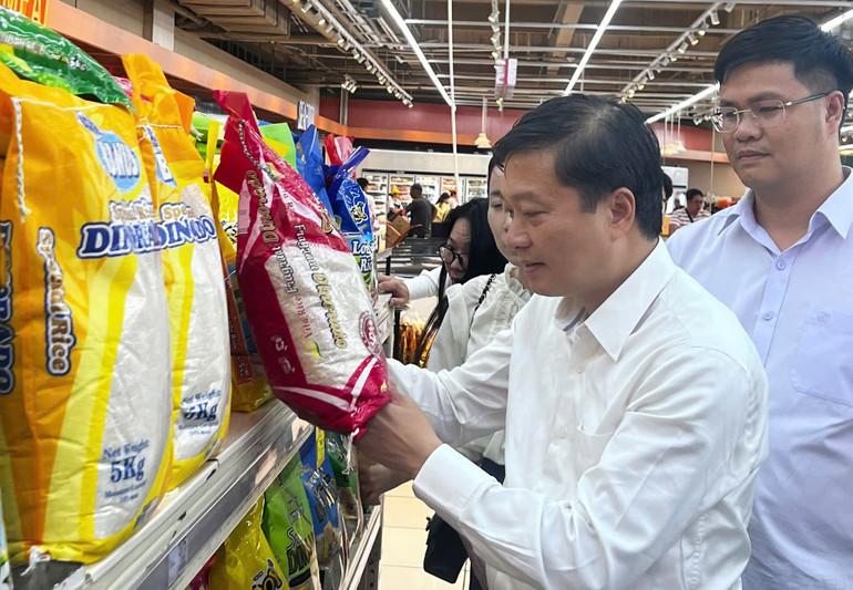 Tìm hiểu thị trường gạo chất lượng cao tại thủ đô Philippines. Tìm hiểu thị trường gạo chất lượng cao tại thủ đô Philippines.