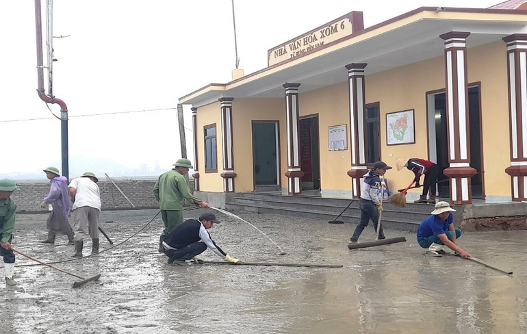 Nhân dân xã Hưng Yên Nam đồng lòng, quyết tâm cao để đưa Hưng Yên Nam về đích nông thôn mới.