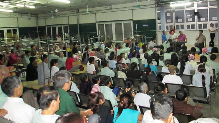 Cơ sở vật chất của Bệnh viện ngày đầu thành lập với 50 giường bệnh.