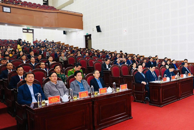 Các đại biểu dự hội nghị.