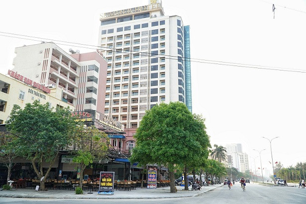 Các khách sạn ở Cửa Lò được đầu tư, nâng cấp đáp ứng nhu cầu ngày càng cao của du khách.