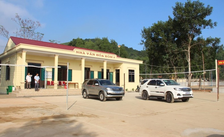 Các nhà văn hóa xóm ở xã Tăng Thành được đầu tư đồng bộ và rộng hơn 3.000m2 trở lên. (Ảnh: Văn Trường)