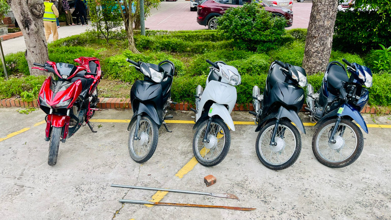 Tang vật công an Nghi Lộc thu giữ.