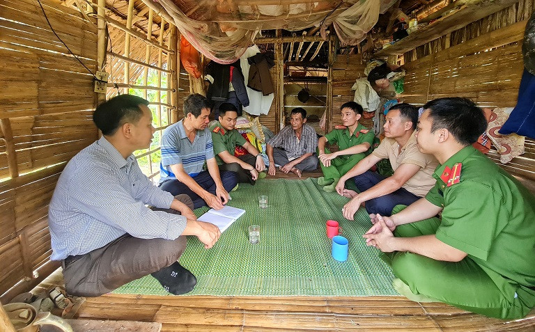 Lực lượng công an cùng chính quyền địa phương và các ngành chức năng thường xuyên thăm hỏi, động viên và hỗ trợ người cai nghiện tái hoà nhập cộng đồng.