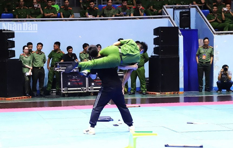 Một nội dung thi tình huống của Công an tỉnh Quảng Trị.