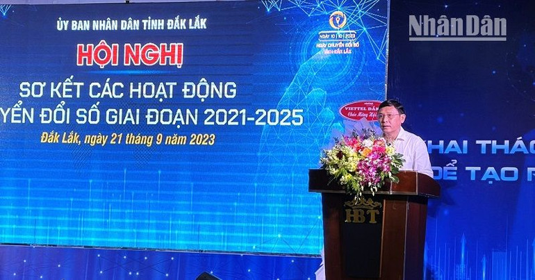 Phó Chủ tịch Thường trực Ủy ban nhân dân tỉnh Đắk Lắk Nguyễn Tuấn Hà phát biểu tại hội nghị. Phó Chủ tịch Thường trực Ủy ban nhân dân tỉnh Đắk Lắk Nguyễn Tuấn Hà phát biểu tại hội nghị.