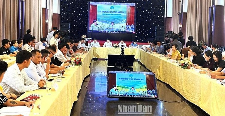 Bộ trưởng Nông nghiệp và Phát triển nông thôn Lê Minh Hoan phát biểu tại diễn đàn.